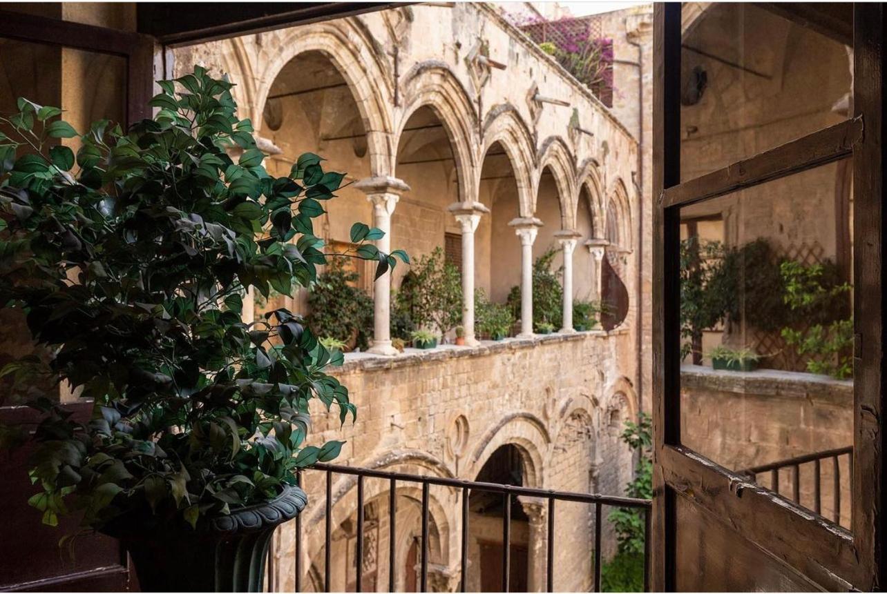 Donna Guia Suite Palermo Exterior photo